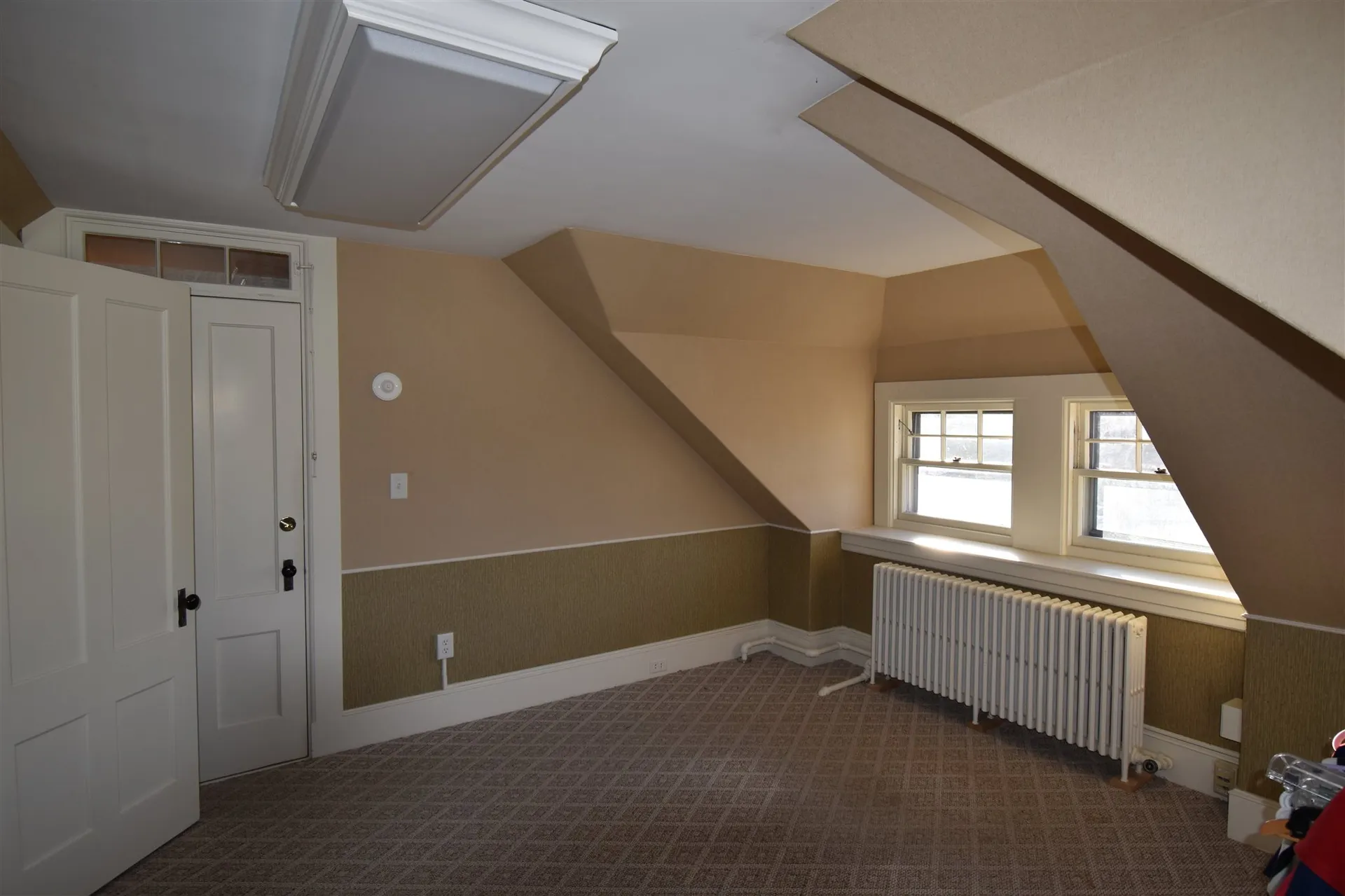763 Chestnut Street Manchester NH 03104