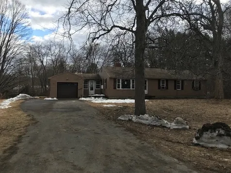 8 Van Dyke Road Hollis NH 03049