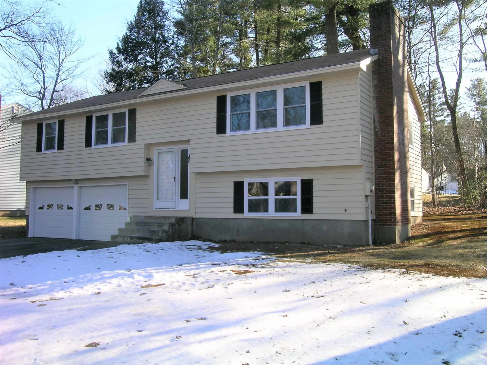 38 Tinker Road Nashua NH 03064-6179