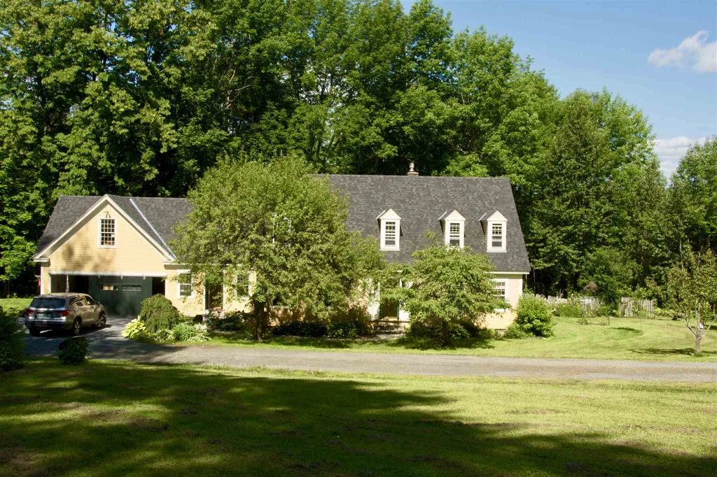 414 Cream Street Thetford VT 05075
