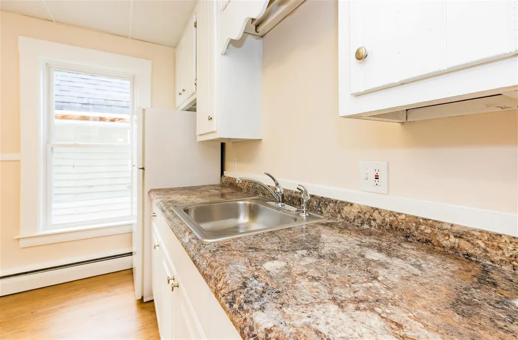 15 Lincoln Street Somersworth NH 03878