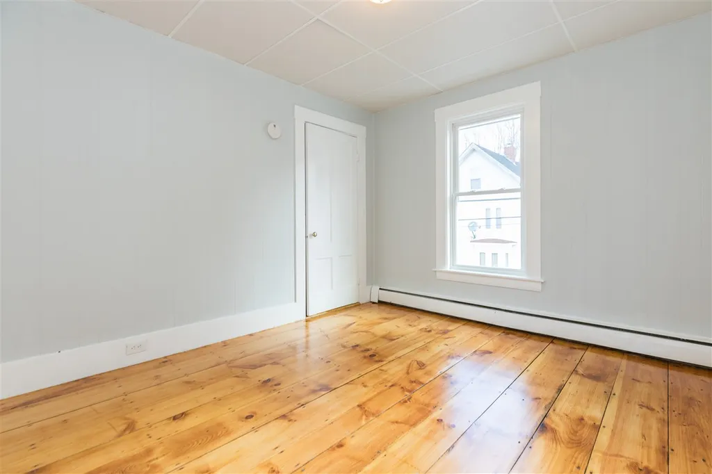 15 Lincoln Street Somersworth NH 03878