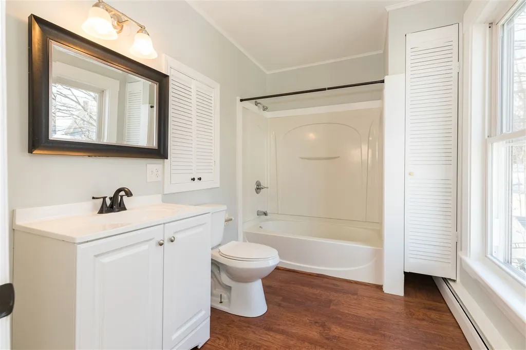 15 Lincoln Street Somersworth NH 03878