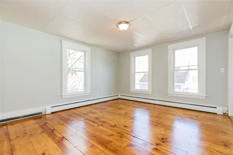 15 Lincoln Street Somersworth NH 03878