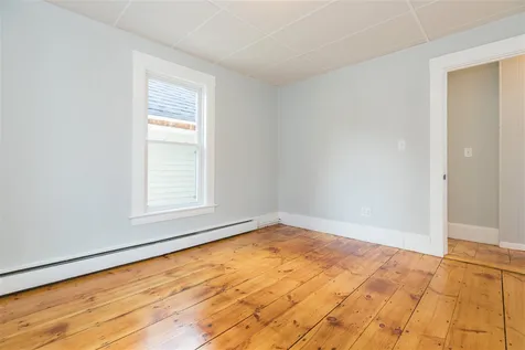 15 Lincoln Street Somersworth NH 03878