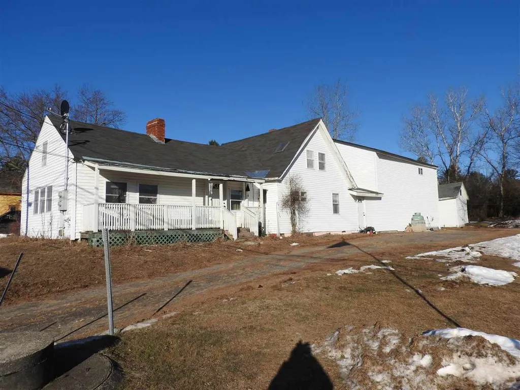 7036 School Street Loudon NH 03307