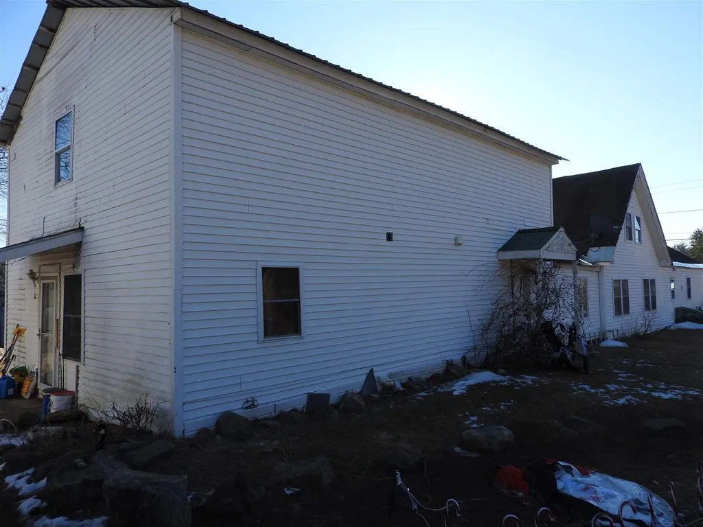7036 School Street Loudon NH 03307