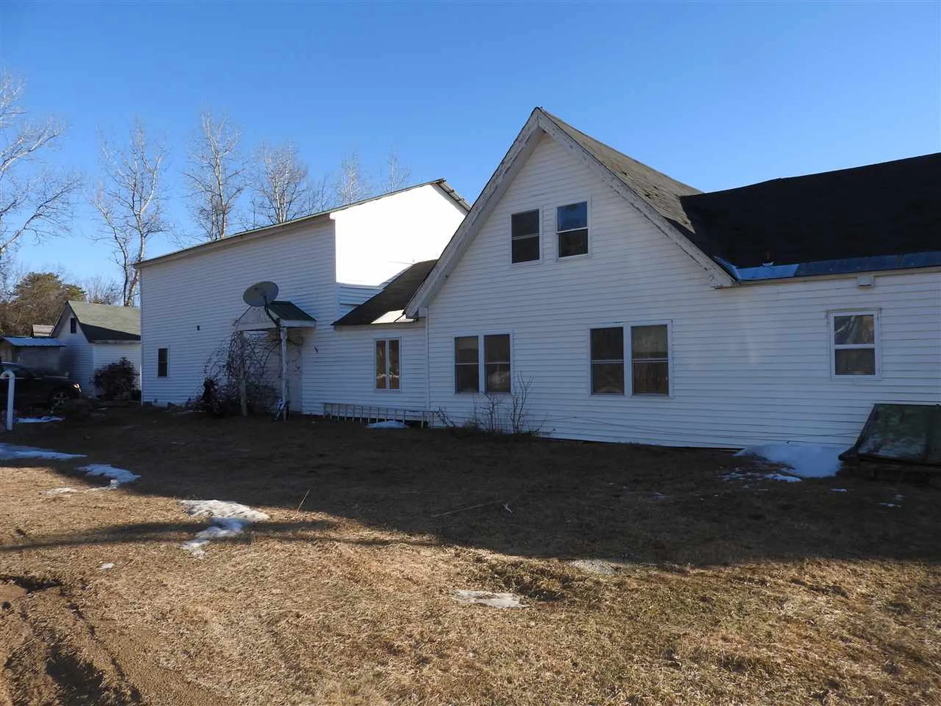 7036 School Street Loudon NH 03307