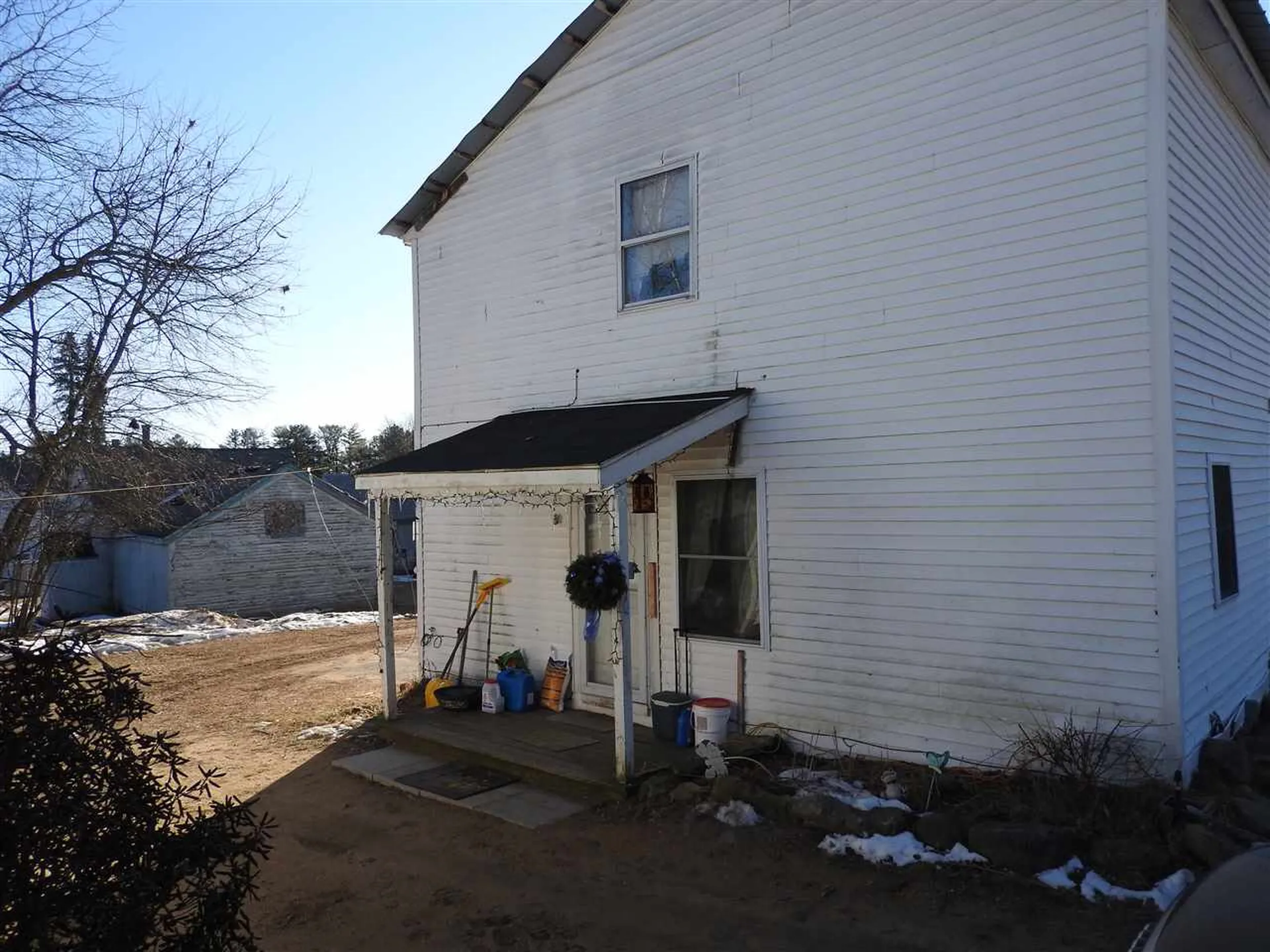 7036 School Street Loudon NH 03307