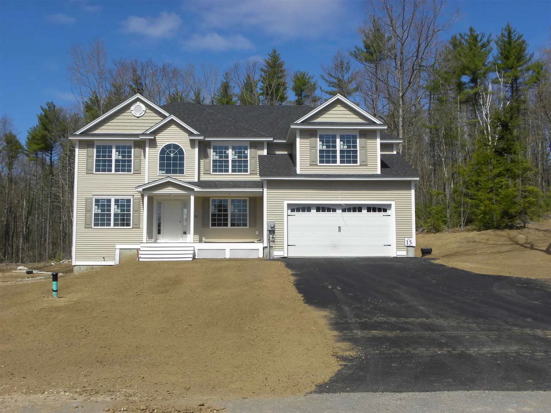 76 Juniper Circle Auburn NH 03032