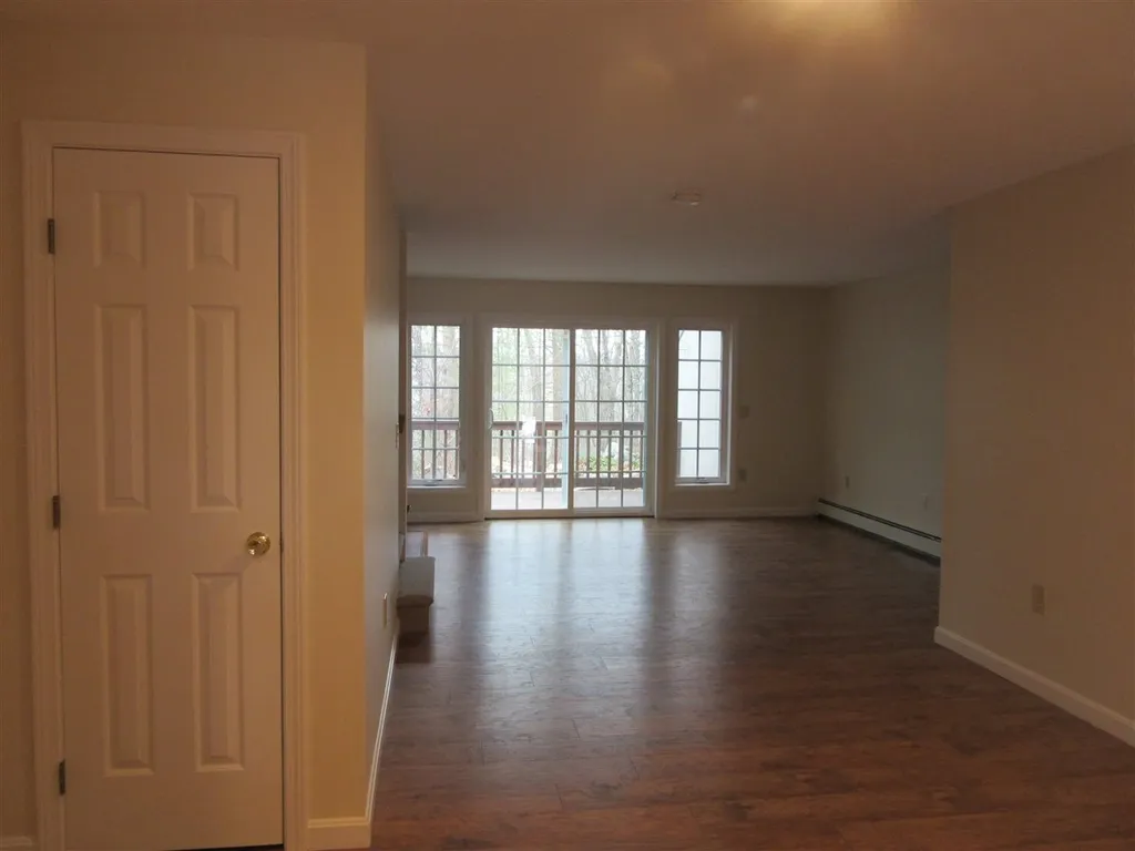 1465 Hooksett Road Hooksett NH 03106