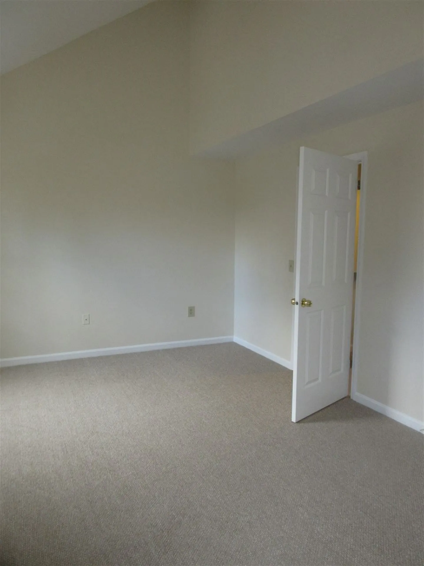 1465 Hooksett Road Hooksett NH 03106