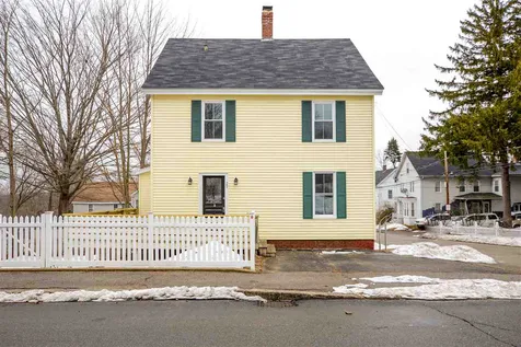 29 Maple Street Somersworth NH 03878