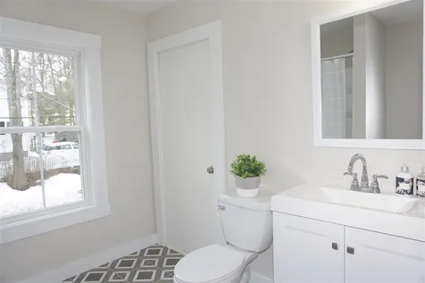 29 Maple Street Somersworth NH 03878