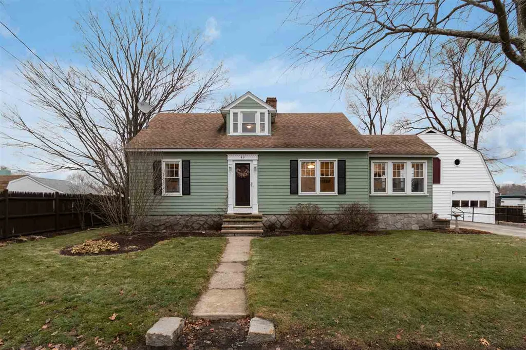 43 Cypress Street Manchester NH 03103