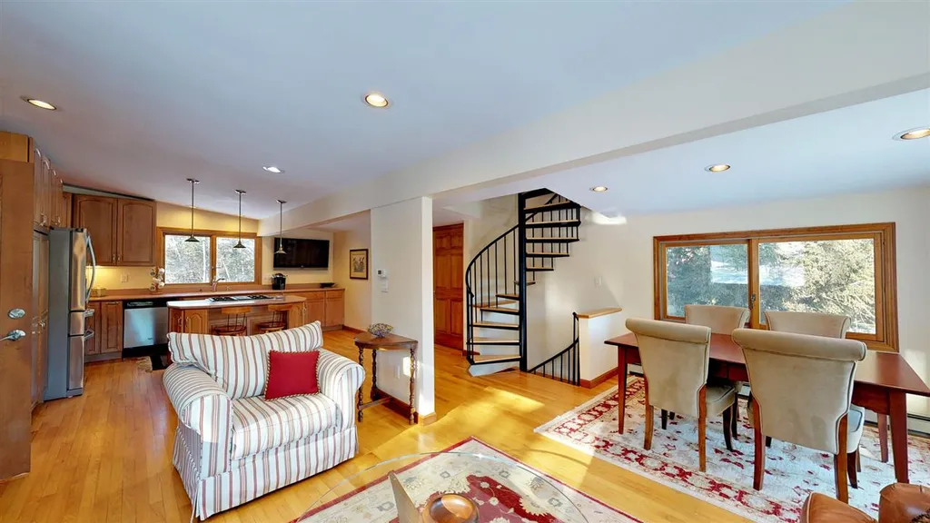 22 Quimby Road Meredith NH 03253