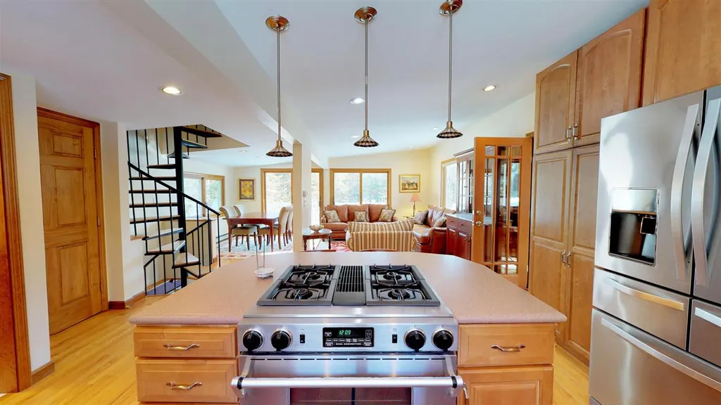 22 Quimby Road Meredith NH 03253