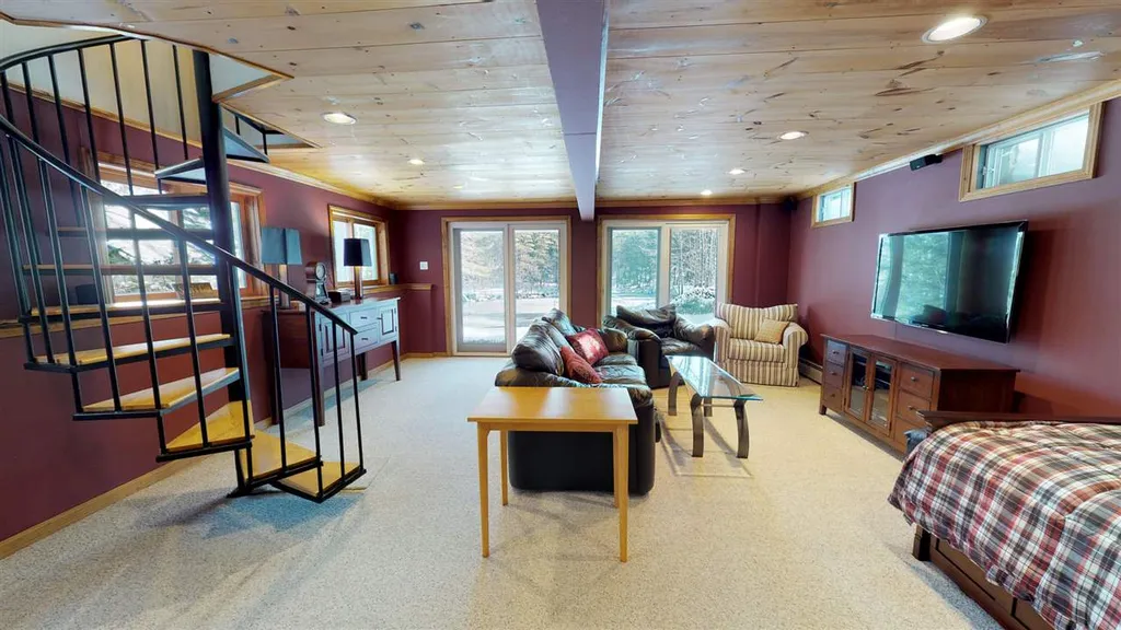 22 Quimby Road Meredith NH 03253