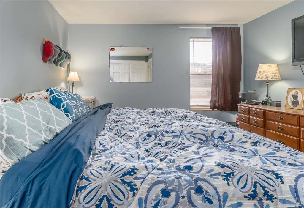 4 Shamrock Lane East Kingston NH 03827