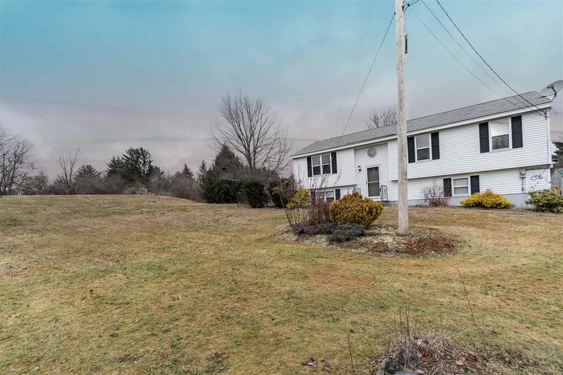 4 Shamrock Lane East Kingston NH 03827
