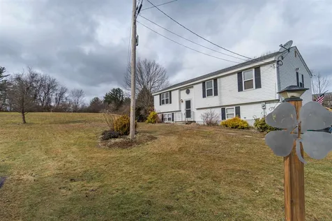 4 Shamrock Lane East Kingston NH 03827