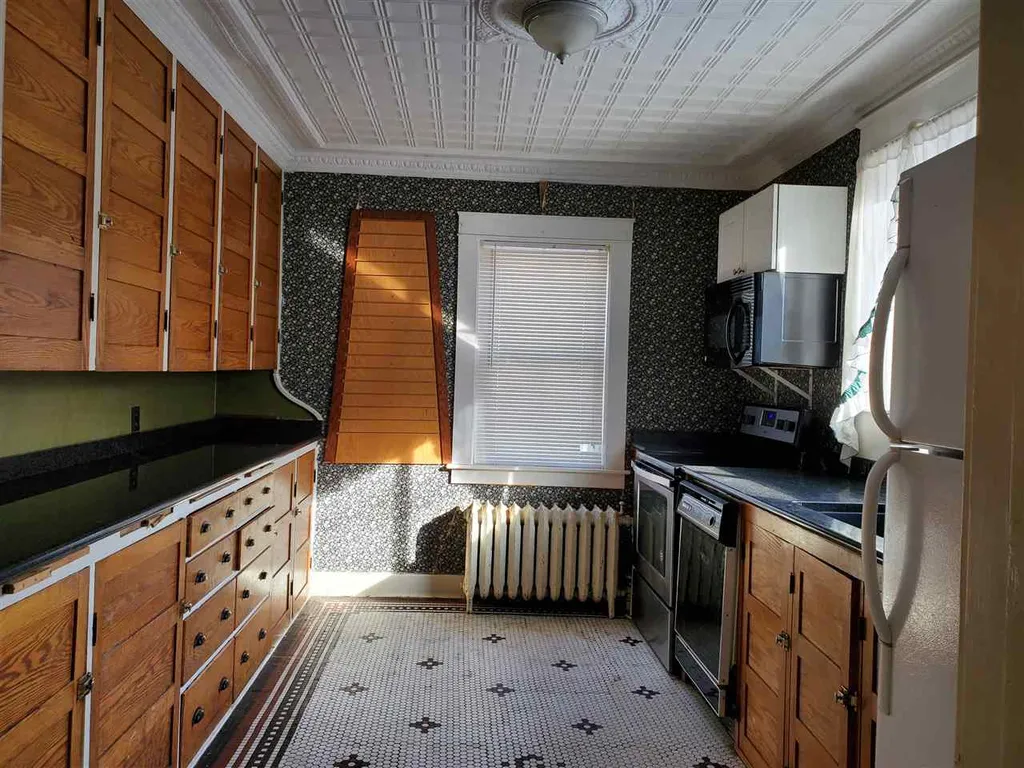 205 Washington Street Laconia NH 03246
