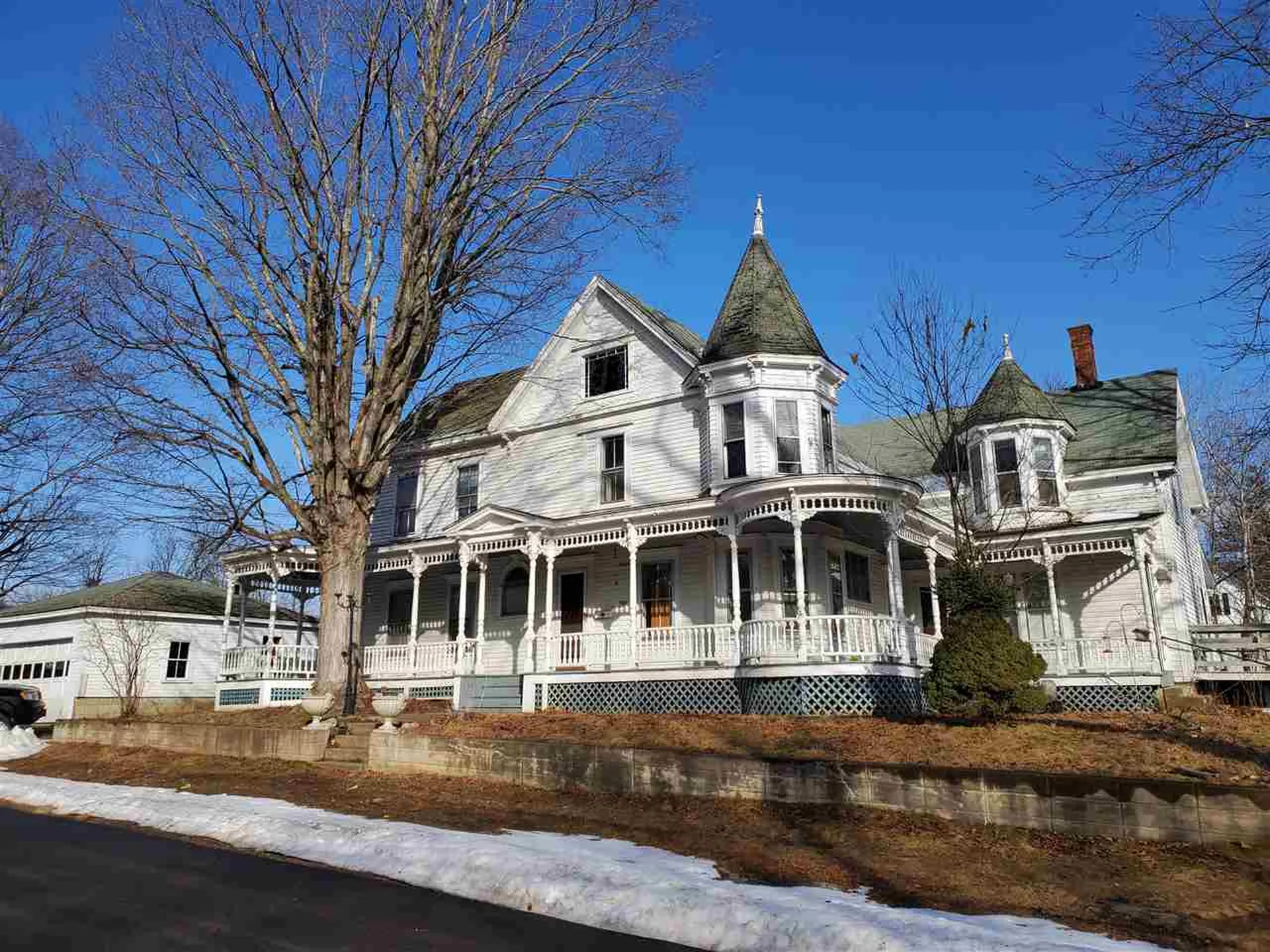 205 Washington Street Laconia NH 03246