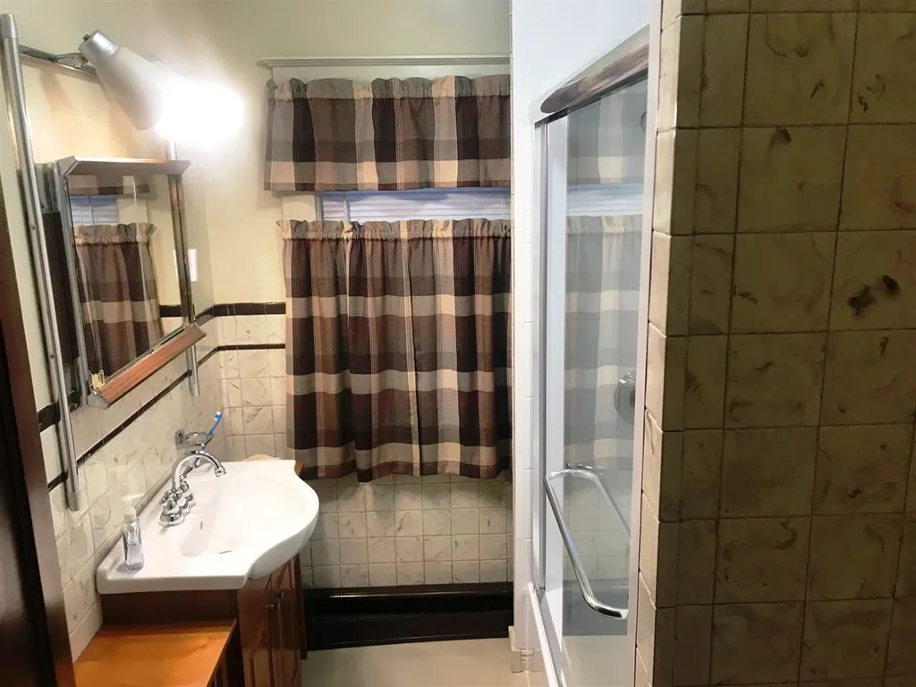 38 Guyer Street Lebanon NH 03766
