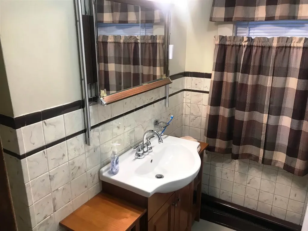 38 Guyer Street Lebanon NH 03766