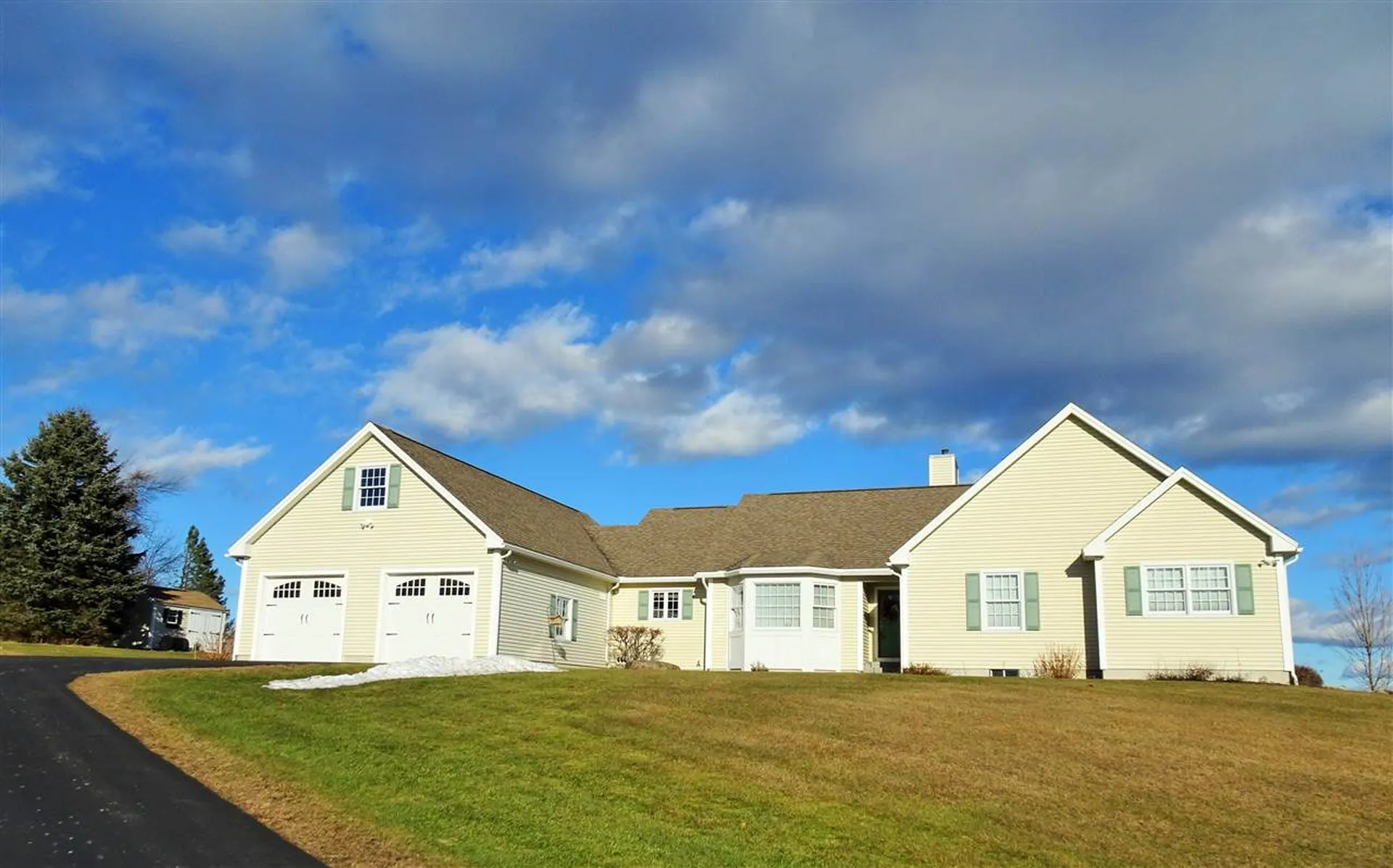 31 Griffin Road Epsom NH 03234