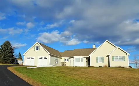 31 Griffin Road Epsom NH 03234