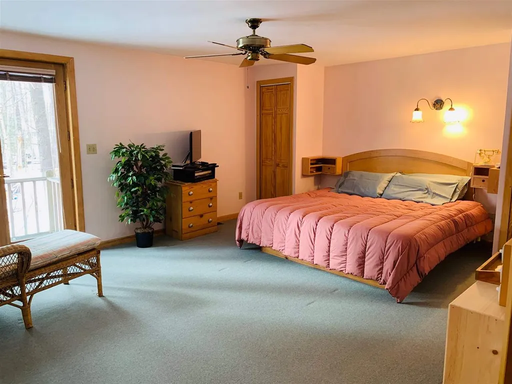 127 Bow Lake Estates Strafford NH 03884