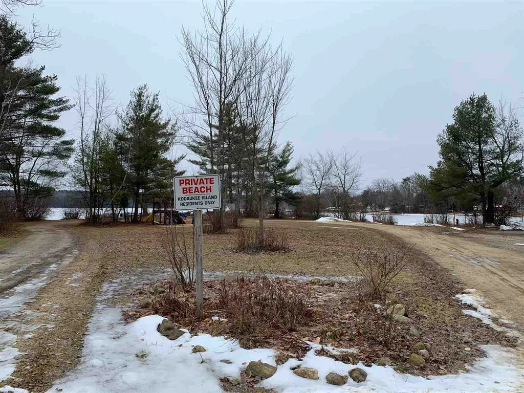 127 Bow Lake Estates Strafford NH 03884