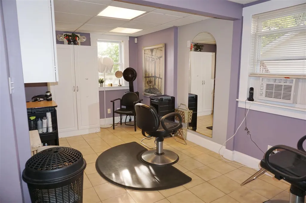 454 Hanover Street Manchester NH 03104