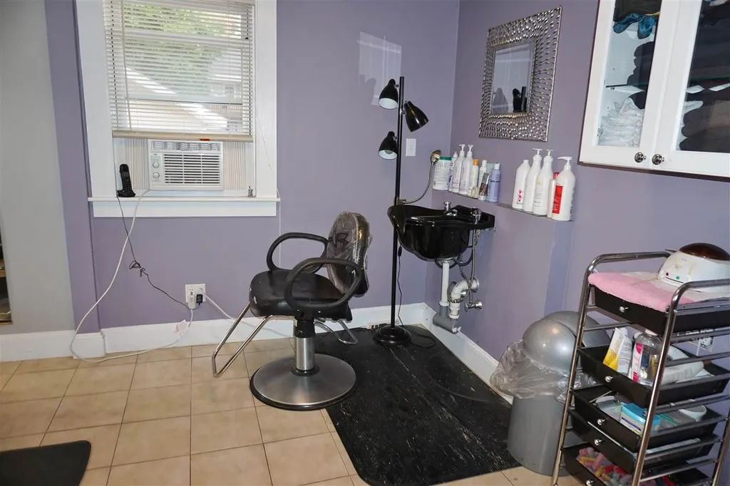 454 Hanover Street Manchester NH 03104