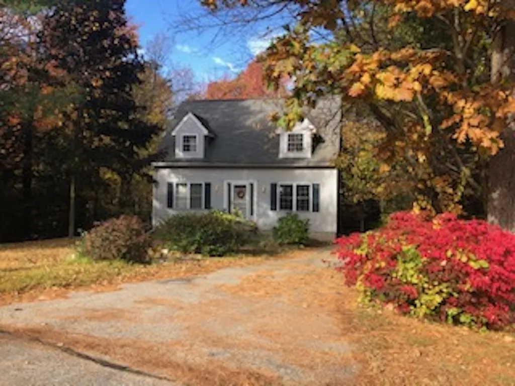 91 Highland Street Candia NH 03034