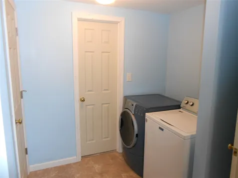 6 Hewitt Drive Enfield NH 03748