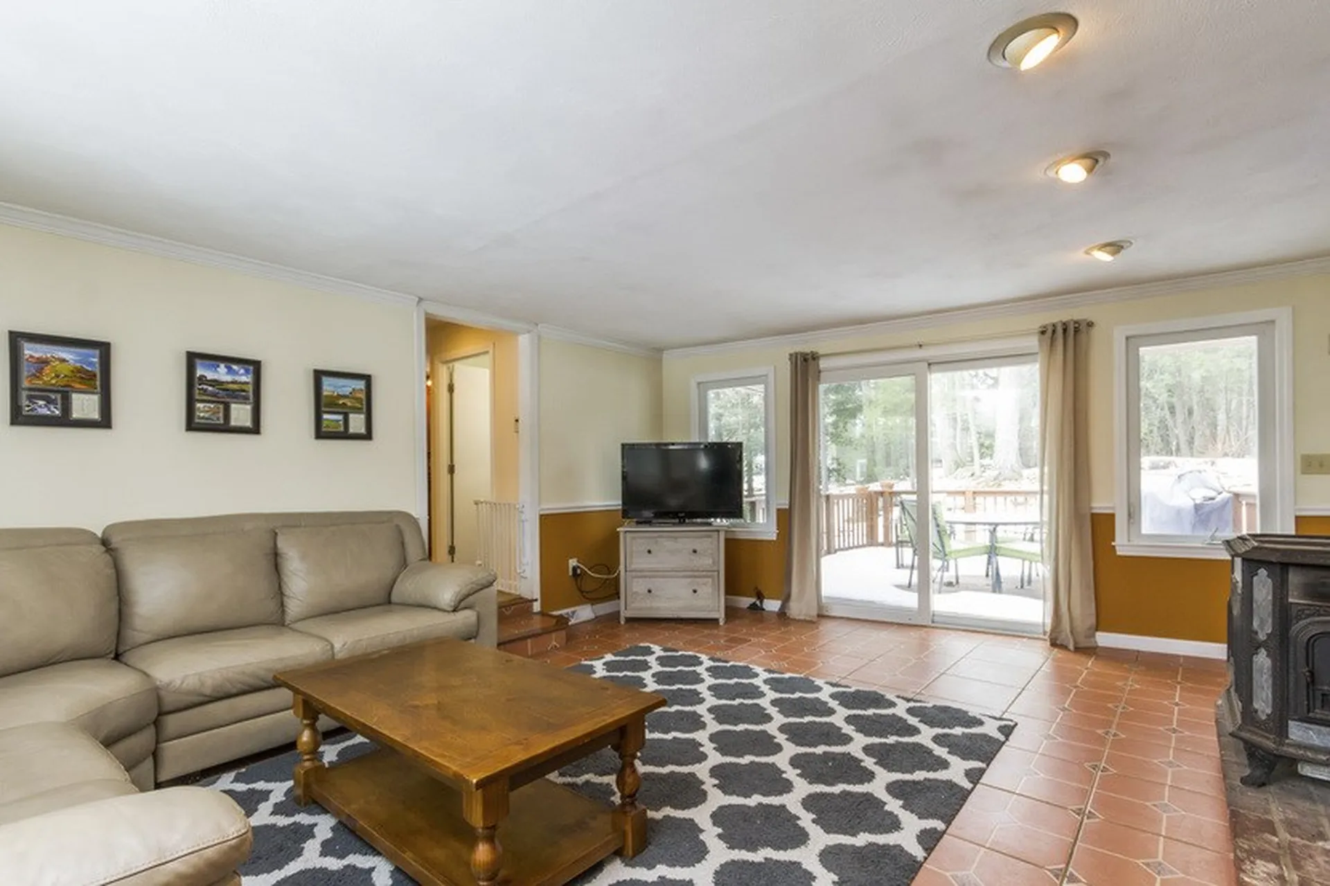 13 Torrey Road Nashua NH 03063