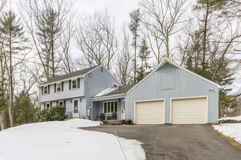 13 Torrey Road Nashua NH 03063