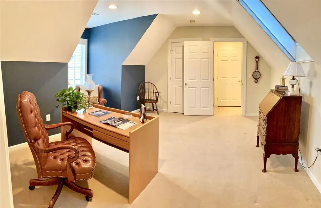 579 Sagamore Avenue Portsmouth NH 03801