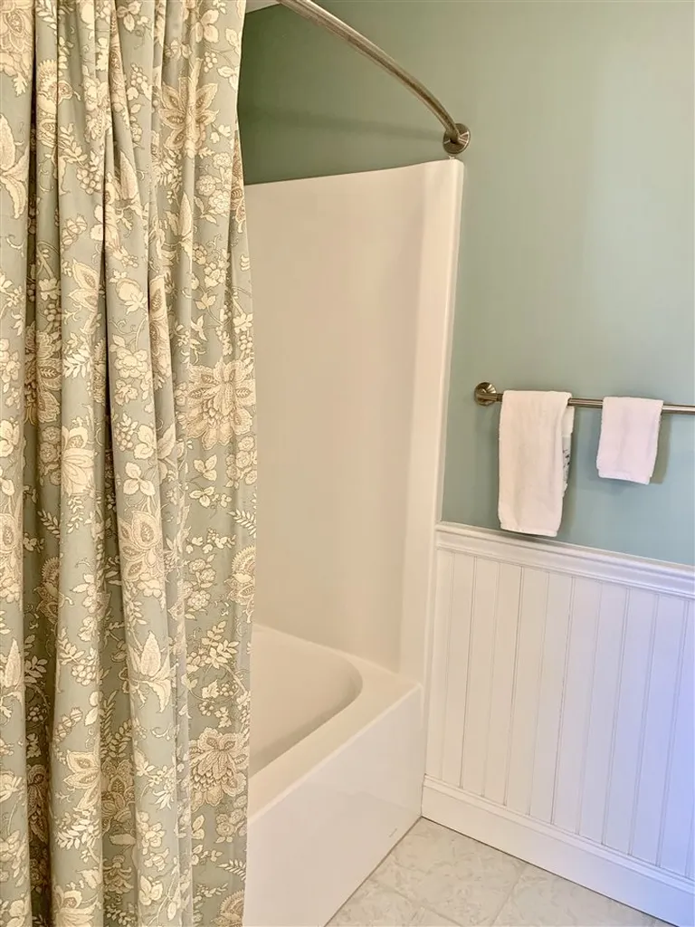 579 Sagamore Avenue Portsmouth NH 03801
