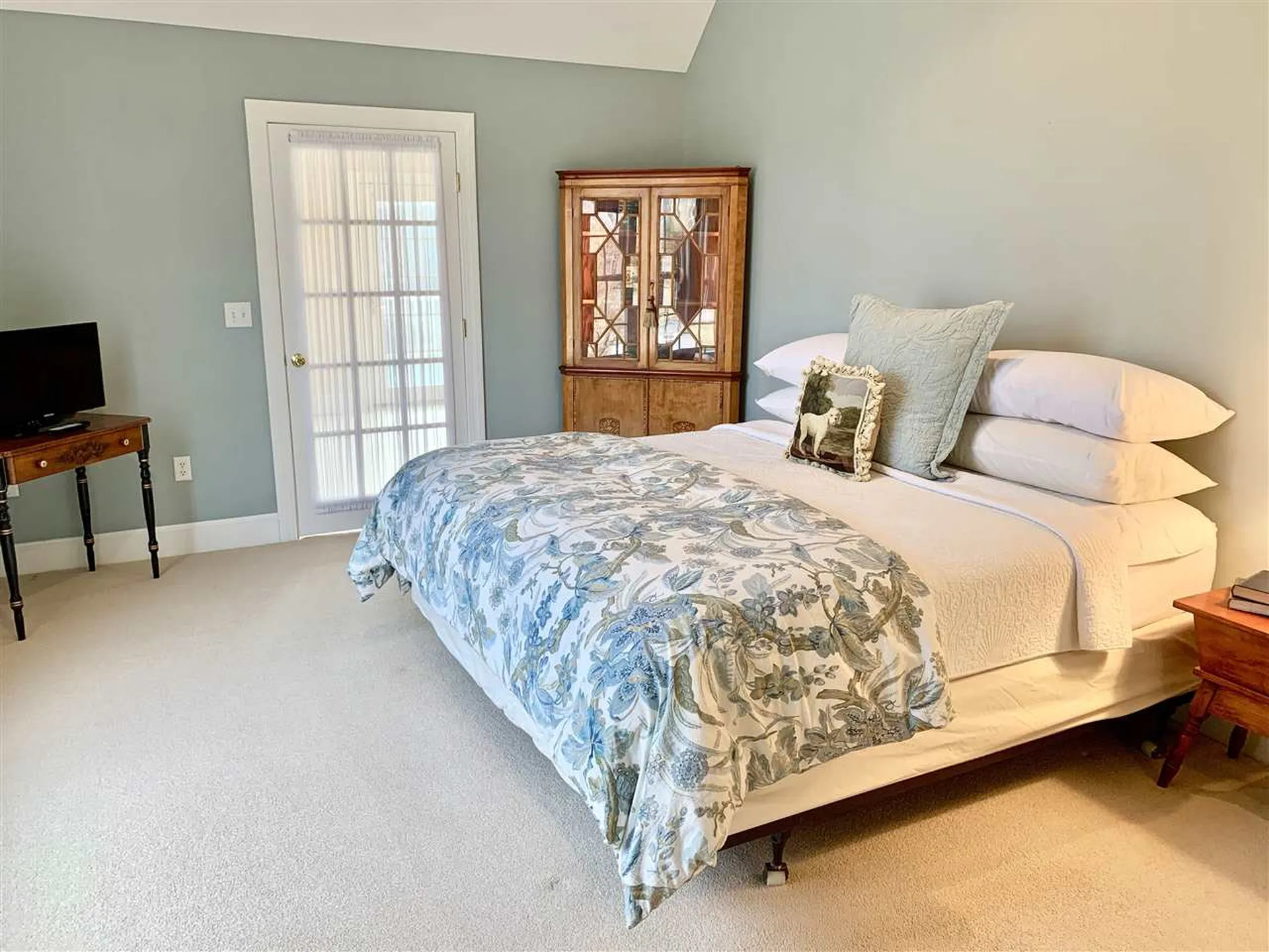 579 Sagamore Avenue Portsmouth NH 03801