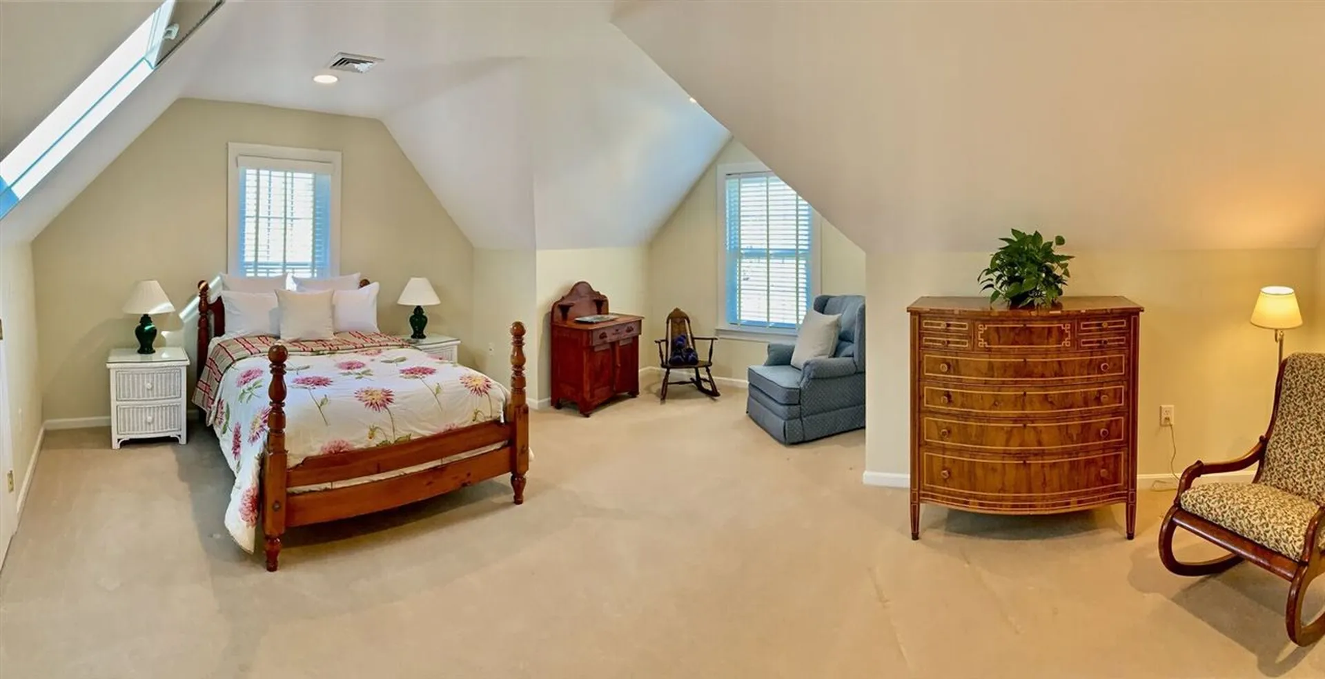 579 Sagamore Avenue Portsmouth NH 03801