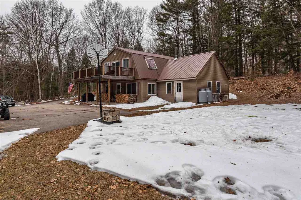 41 Old Tate Lane Middleton NH 03887