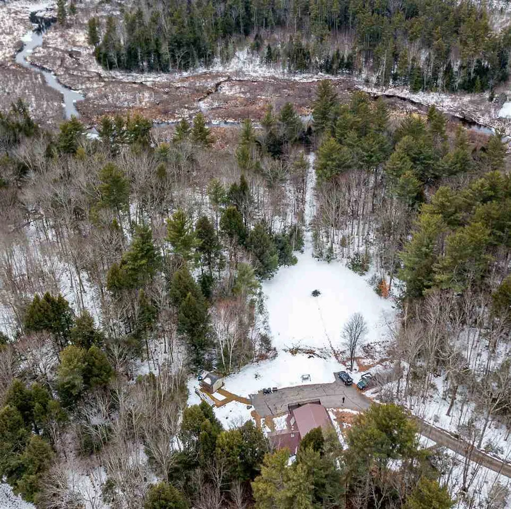 41 Old Tate Lane Middleton NH 03887