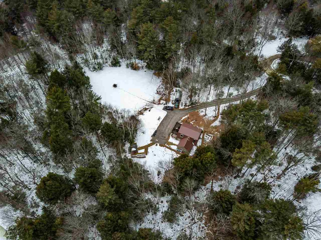 41 Old Tate Lane Middleton NH 03887