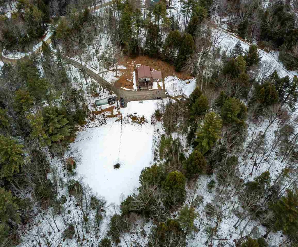 41 Old Tate Lane Middleton NH 03887