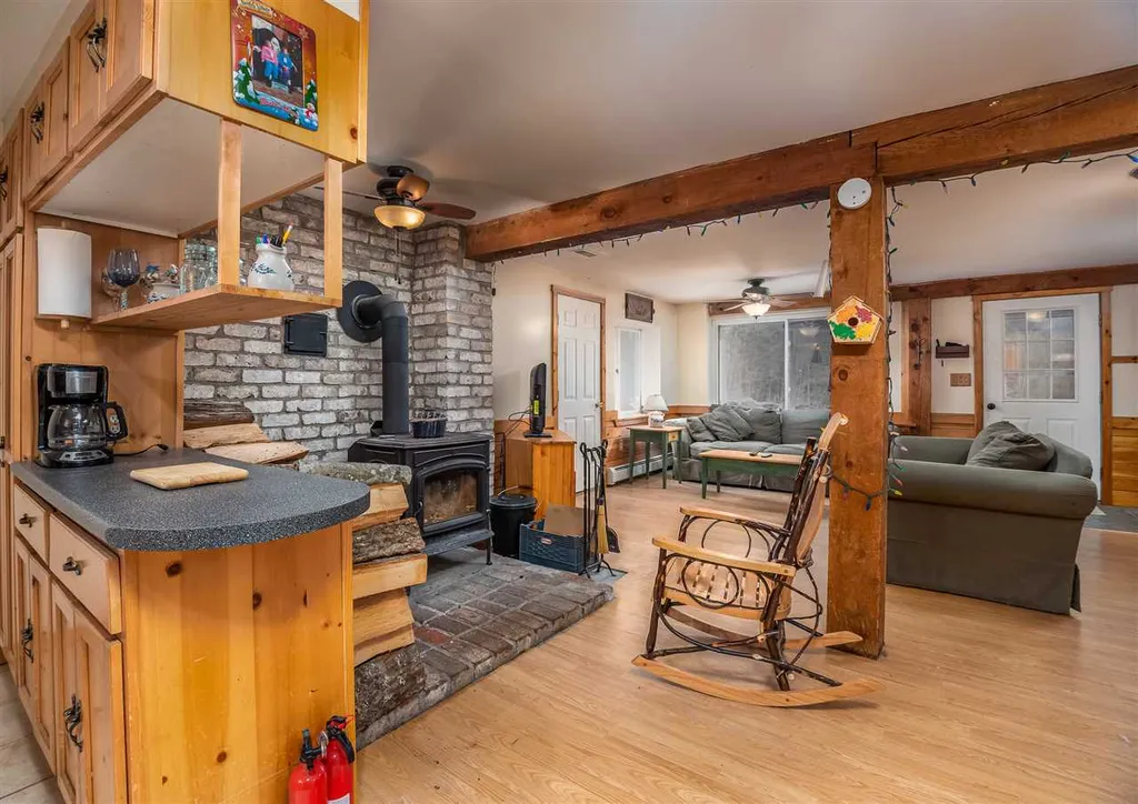 41 Old Tate Lane Middleton NH 03887