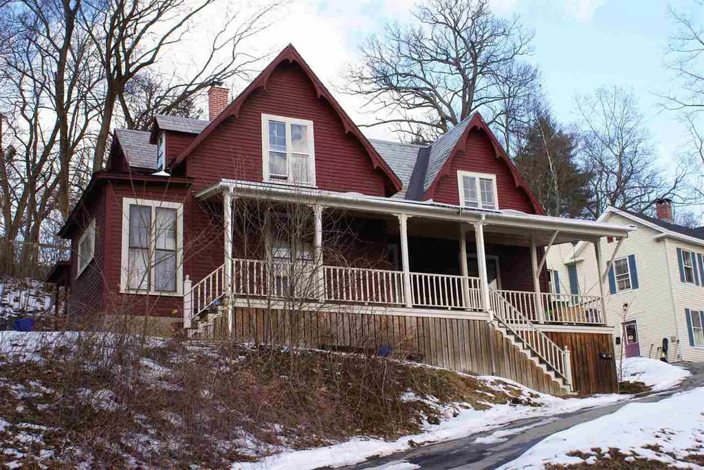 10 Forest Street Brattleboro VT 05301