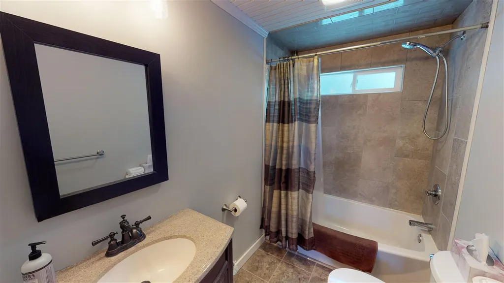 329 Hall Road Barrington NH 03825